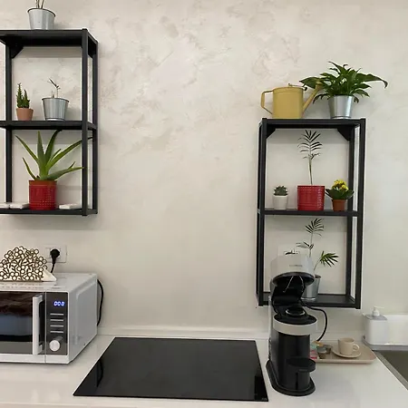 Zona Ospedali - Luminoso E Nuovo, Posto Auto - Casa Perin *