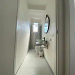 Zona Ospedali - Luminoso E Nuovo, Posto Auto - Casa Perin